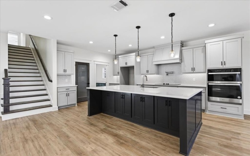 114 Castlewood Road, Enchanted Oaks, TX 75156, 4 Habitaciones Habitaciones , ,3 BañosBaños,Residential,En Venta,114 Castlewood Road,0,21192010