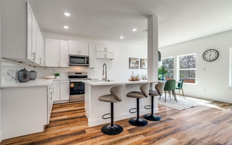 2621 Hillside Drive, Granbury, TX 76048, 3 Habitaciones Habitaciones , ,2 BañosBaños,Residential,En Venta,2621 Hillside Drive,0,21193153