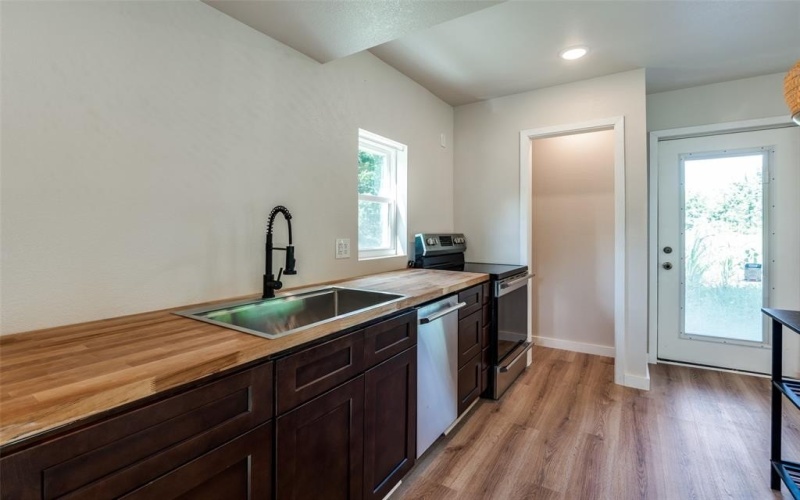 13838 Lackey Drive, Blue Ridge, TX 75424, 2 Bedrooms Bedrooms, ,1 BathroomBathrooms,Residential,For Sale,13838 Lackey Drive,0,21193218