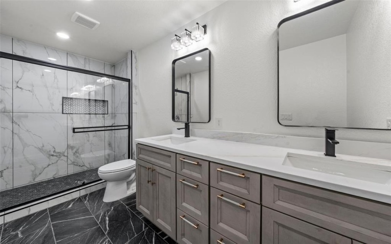 2505 Stewart Drive, Waco, TX 76708, 3 Habitaciones Habitaciones , ,2 BañosBaños,Residential,En Venta,2505 Stewart Drive,0,21195466