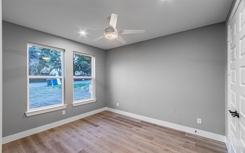 1818 Marfa Avenue, Dallas, TX 75216, 4 Habitaciones Habitaciones , ,3 BañosBaños,Residential,En Venta,1818 Marfa Avenue,0,21195598