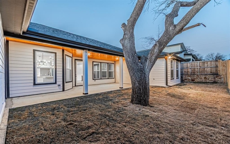 1818 Marfa Avenue, Dallas, TX 75216, 4 Habitaciones Habitaciones , ,3 BañosBaños,Residential,En Venta,1818 Marfa Avenue,0,21195598