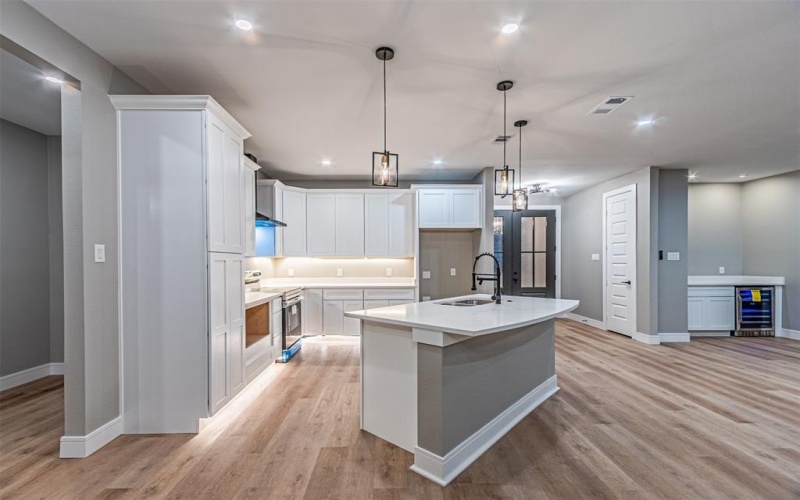 1818 Marfa Avenue, Dallas, TX 75216, 4 Habitaciones Habitaciones , ,3 BañosBaños,Residential,En Venta,1818 Marfa Avenue,0,21195598