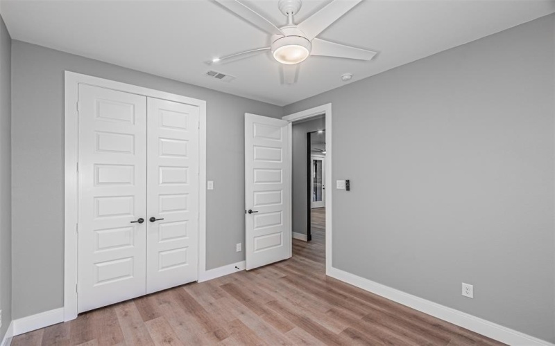 1818 Marfa Avenue, Dallas, TX 75216, 4 Habitaciones Habitaciones , ,3 BañosBaños,Residential,En Venta,1818 Marfa Avenue,0,21195598