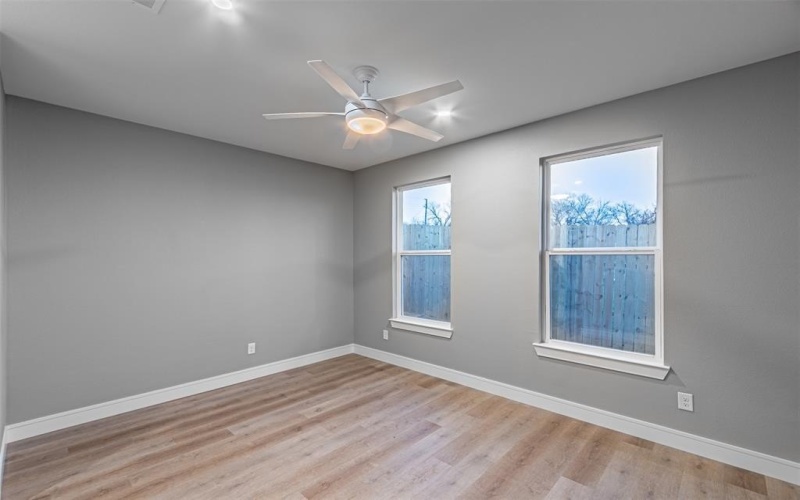 1818 Marfa Avenue, Dallas, TX 75216, 4 Habitaciones Habitaciones , ,3 BañosBaños,Residential,En Venta,1818 Marfa Avenue,0,21195598