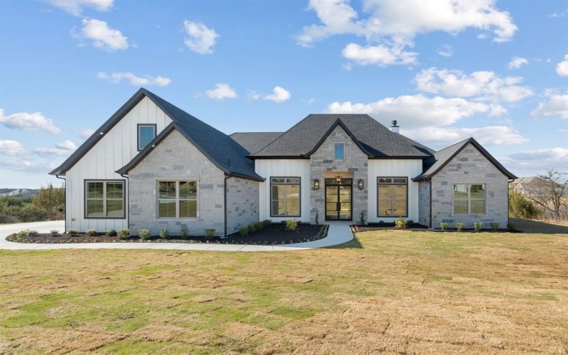 1040 Eagles Bluff Drive, Weatherford, TX 76087, 5 Habitaciones Habitaciones , ,3 BañosBaños,Residential,En Venta,1040 Eagles Bluff Drive,0,21195623