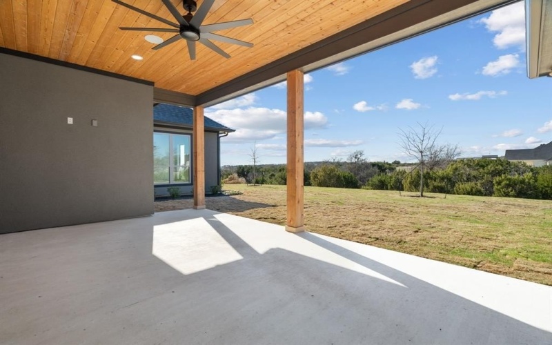 1040 Eagles Bluff Drive, Weatherford, TX 76087, 5 Habitaciones Habitaciones , ,3 BañosBaños,Residential,En Venta,1040 Eagles Bluff Drive,0,21195623