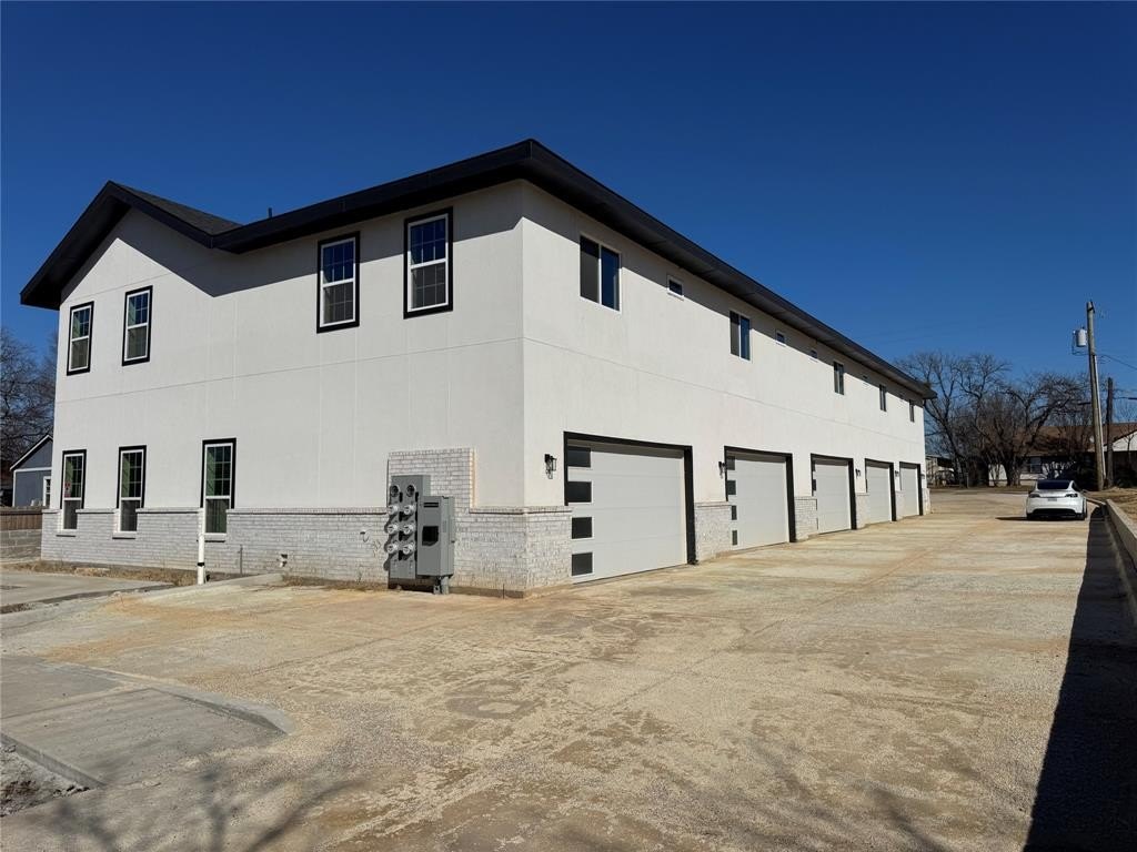 6800 Oak Crest Drive W, Kennedale, TX 76140, 15 Bedrooms Bedrooms, ,12 BathroomsBathrooms,Residential Multi Family,For Sale,6800 Oak Crest Drive W,0,21195683