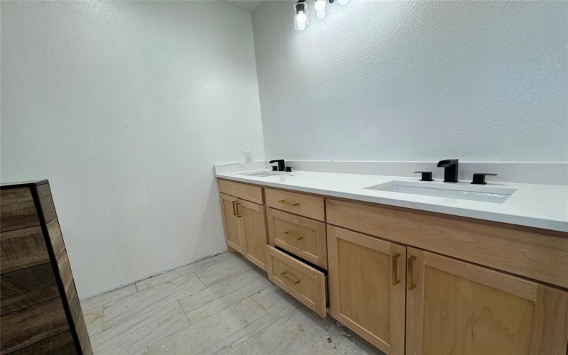 6800 Oak Crest Drive W, Kennedale, TX 76140, 15 Bedrooms Bedrooms, ,12 BathroomsBathrooms,Residential Multi Family,For Sale,6800 Oak Crest Drive W,0,21195683