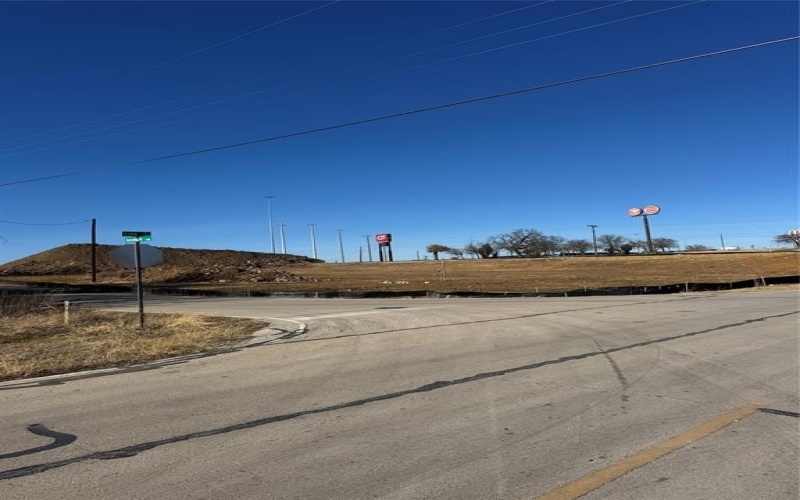 6800 Oak Crest Drive W, Kennedale, TX 76140, 15 Bedrooms Bedrooms, ,12 BathroomsBathrooms,Residential Multi Family,For Sale,6800 Oak Crest Drive W,0,21195683