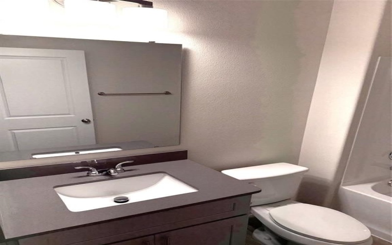 1819 Boxwood Drive, Sherman, TX 75092, 3 Bedrooms Bedrooms, ,2 BathroomsBathrooms,Residential,For Sale,1819 Boxwood Drive,0,21196216