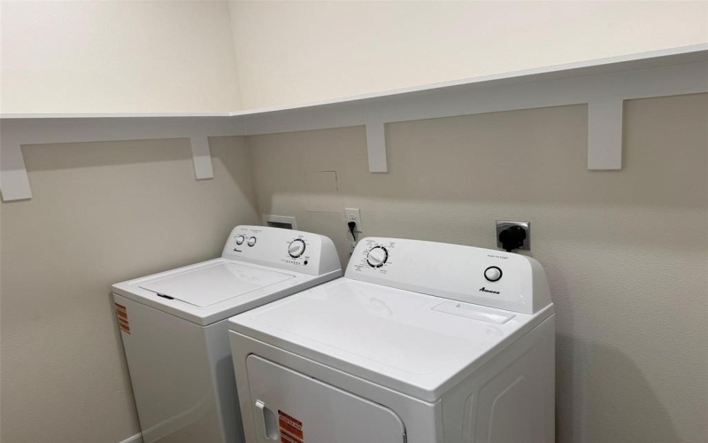 1819 Boxwood Drive, Sherman, TX 75092, 3 Bedrooms Bedrooms, ,2 BathroomsBathrooms,Residential,For Sale,1819 Boxwood Drive,0,21196216