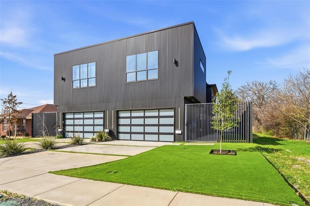 3633 Thedford Avenue, Dallas, TX 75209, 2 Bedrooms Bedrooms, ,2 BathroomsBathrooms,Residential,For Sale,3633 Thedford Avenue,0,21196319