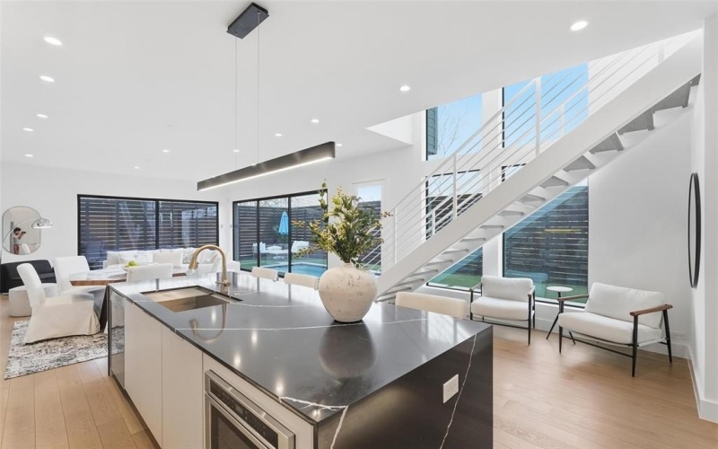 3633 Thedford Avenue, Dallas, TX 75209, 2 Bedrooms Bedrooms, ,2 BathroomsBathrooms,Residential,For Sale,3633 Thedford Avenue,0,21196319