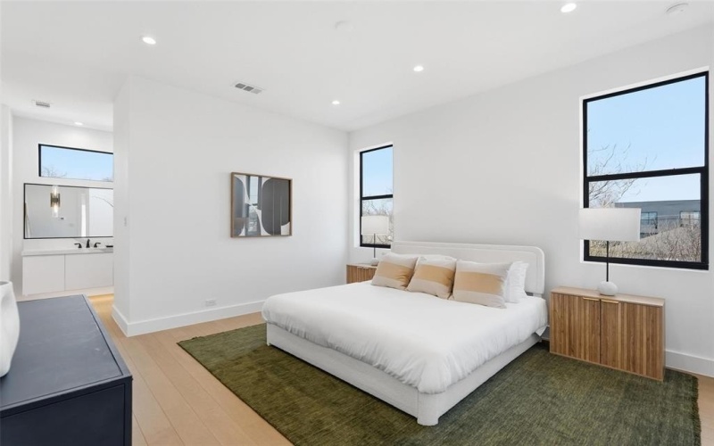 3633 Thedford Avenue, Dallas, TX 75209, 2 Bedrooms Bedrooms, ,2 BathroomsBathrooms,Residential,For Sale,3633 Thedford Avenue,0,21196319