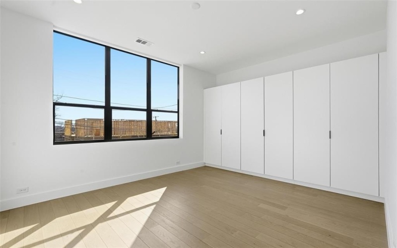 3633 Thedford Avenue, Dallas, TX 75209, 2 Bedrooms Bedrooms, ,2 BathroomsBathrooms,Residential,For Sale,3633 Thedford Avenue,0,21196319