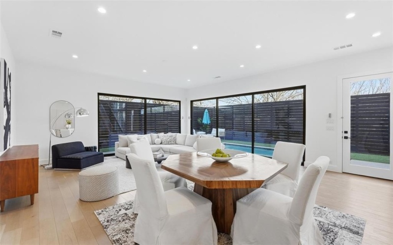 3633 Thedford Avenue, Dallas, TX 75209, 2 Bedrooms Bedrooms, ,2 BathroomsBathrooms,Residential,For Sale,3633 Thedford Avenue,0,21196319