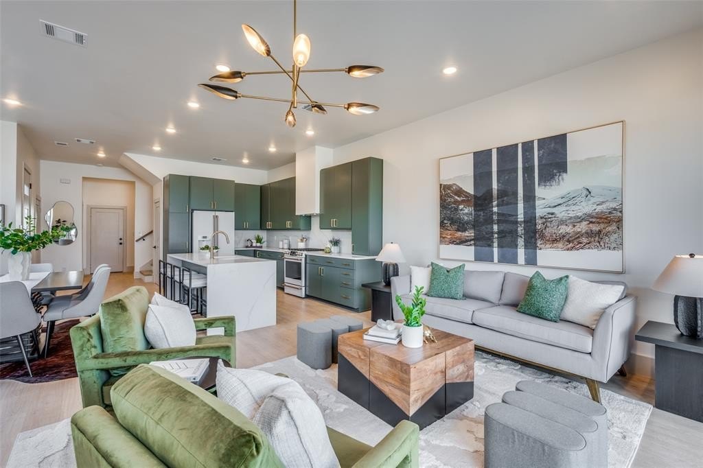 3613 lafayette, Fort Worth, TX 76107, 3 Bedrooms Bedrooms, ,2 BathroomsBathrooms,Residential,For Sale,3613 lafayette,0,21196482