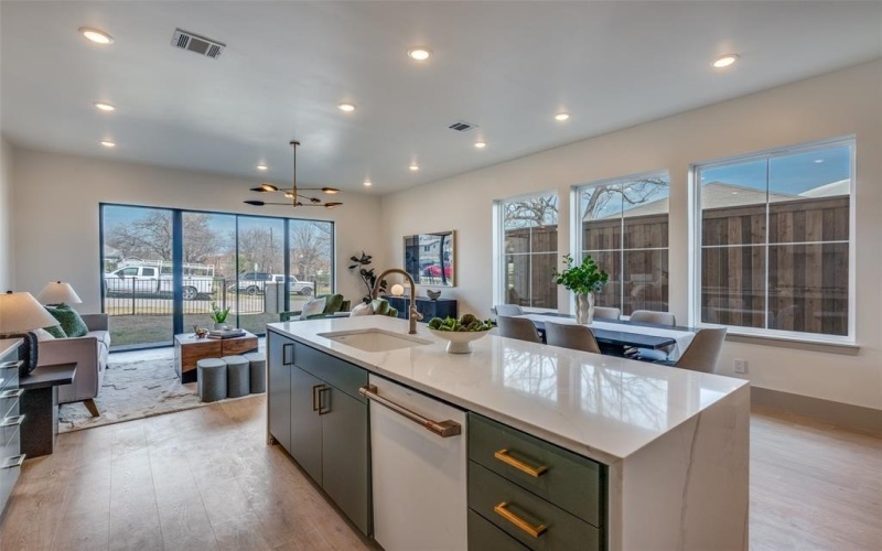 3613 lafayette, Fort Worth, TX 76107, 3 Bedrooms Bedrooms, ,2 BathroomsBathrooms,Residential,For Sale,3613 lafayette,0,21196482