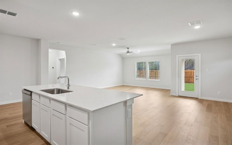 428 Hundred Acre Drive, Waxahachie, TX 75165, 3 Habitaciones Habitaciones , ,2 BañosBaños,Residential,En Venta,428 Hundred Acre Drive,0,21196569