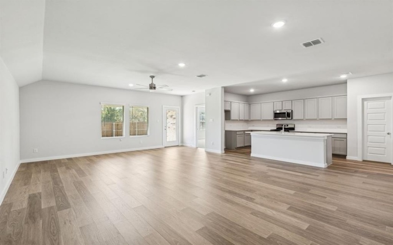 448 Hundred Acre Drive, Waxahachie, TX 75165, 4 Habitaciones Habitaciones , ,3 BañosBaños,Residential,En Venta,448 Hundred Acre Drive,0,21196625