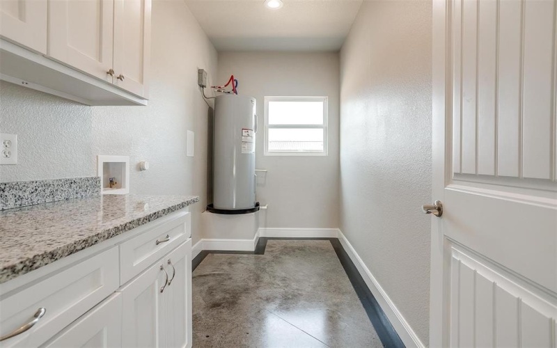 30 Frost LN, Mineral Wells, TX 76067, 16 Bedrooms Bedrooms, ,8 BathroomsBathrooms,Residential Multi Family,For Sale,30 Frost LN,20679877