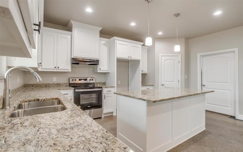 30 Frost LN, Mineral Wells, TX 76067, 16 Bedrooms Bedrooms, ,8 BathroomsBathrooms,Residential Multi Family,For Sale,30 Frost LN,20679877