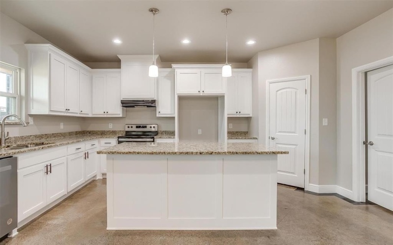 30 Frost LN, Mineral Wells, TX 76067, 16 Bedrooms Bedrooms, ,8 BathroomsBathrooms,Residential Multi Family,For Sale,30 Frost LN,20679877