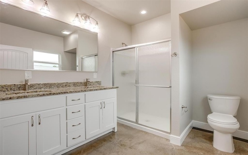30 Frost LN, Mineral Wells, TX 76067, 16 Bedrooms Bedrooms, ,8 BathroomsBathrooms,Residential Multi Family,For Sale,30 Frost LN,20679877