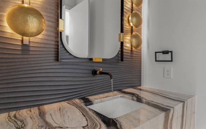 6231 McCommas Boulevard, Dallas, TX 75214, 5 Habitaciones Habitaciones , ,6 BañosBaños,Residential,En Venta,6231 McCommas Boulevard,0,21195932