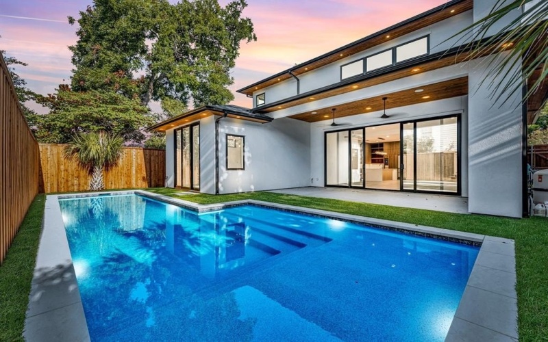 6231 McCommas Boulevard, Dallas, TX 75214, 5 Habitaciones Habitaciones , ,6 BañosBaños,Residential,En Venta,6231 McCommas Boulevard,0,21195932