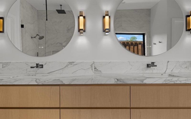 6231 McCommas Boulevard, Dallas, TX 75214, 5 Habitaciones Habitaciones , ,6 BañosBaños,Residential,En Venta,6231 McCommas Boulevard,0,21195932