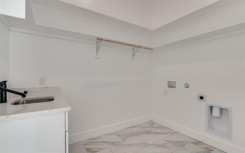 2802 Guymon Street, Dallas, TX 75212, 4 Habitaciones Habitaciones , ,3 BañosBaños,Residential,En Venta,2802 Guymon Street,0,21196099