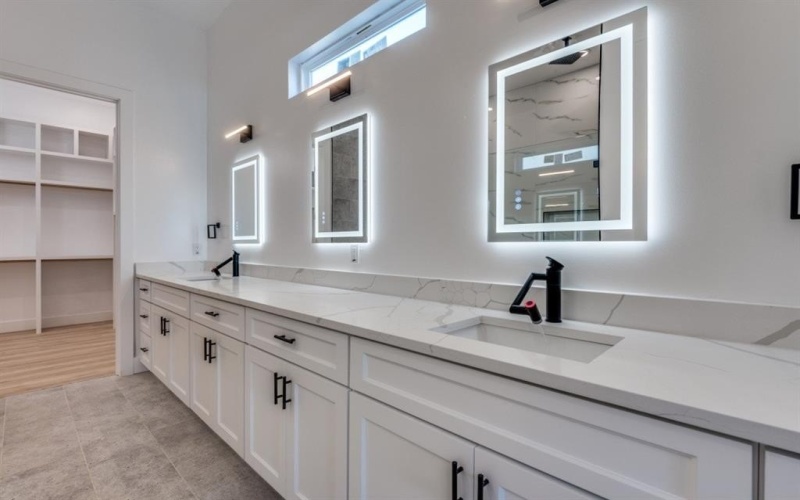 2804 Guymon Street, Dallas, TX 75212, 4 Bedrooms Bedrooms, ,3 BathroomsBathrooms,Residential,For Sale,2804 Guymon Street,0,21196192