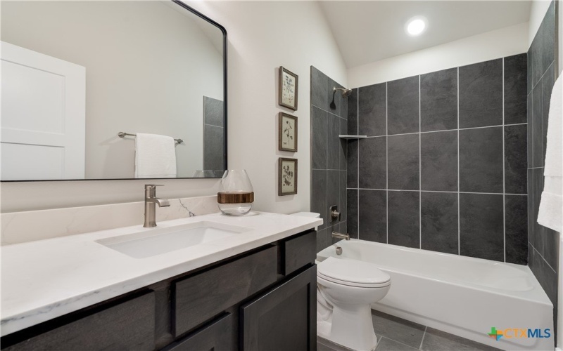 6 Sonata Circle, Wimberley, TX 78676, 3 Habitaciones Habitaciones , ,2 BañosBaños,Residential,En Venta,6 Sonata Circle,0,588983