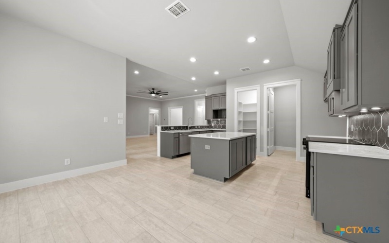 6 Sonata Circle, Wimberley, TX 78676, 3 Habitaciones Habitaciones , ,2 BañosBaños,Residential,En Venta,6 Sonata Circle,0,588983