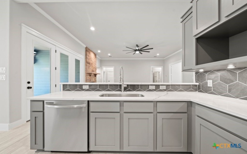 6 Sonata Circle, Wimberley, TX 78676, 3 Habitaciones Habitaciones , ,2 BañosBaños,Residential,En Venta,6 Sonata Circle,0,588983