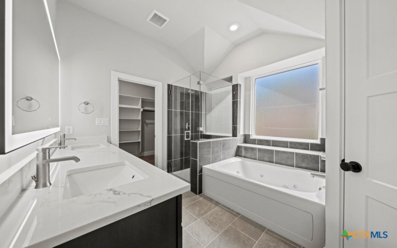 6 Sonata Circle, Wimberley, TX 78676, 3 Habitaciones Habitaciones , ,2 BañosBaños,Residential,En Venta,6 Sonata Circle,0,588983