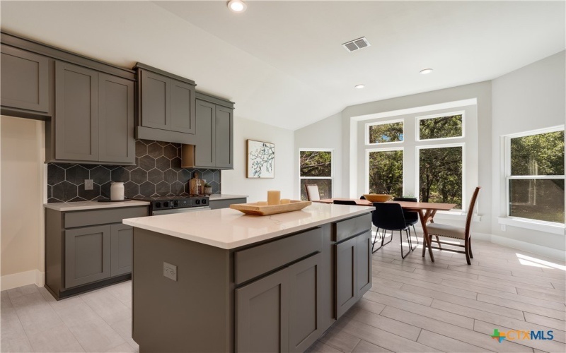 6 Sonata Circle, Wimberley, TX 78676, 3 Habitaciones Habitaciones , ,2 BañosBaños,Residential,En Venta,6 Sonata Circle,0,588983