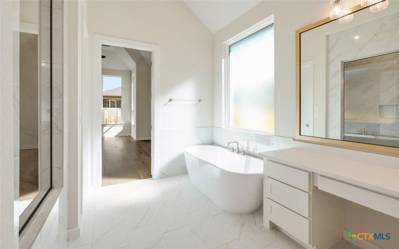 217 Belanger Canyon Drive, Liberty Hill, TX 78642, 4 Bedrooms Bedrooms, ,5 BathroomsBathrooms,Residential,For Sale,217 Belanger Canyon Drive,0,585576