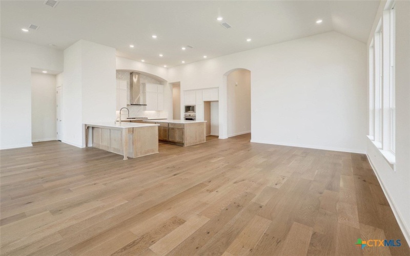 217 Belanger Canyon Drive, Liberty Hill, TX 78642, 4 Bedrooms Bedrooms, ,5 BathroomsBathrooms,Residential,For Sale,217 Belanger Canyon Drive,0,585576