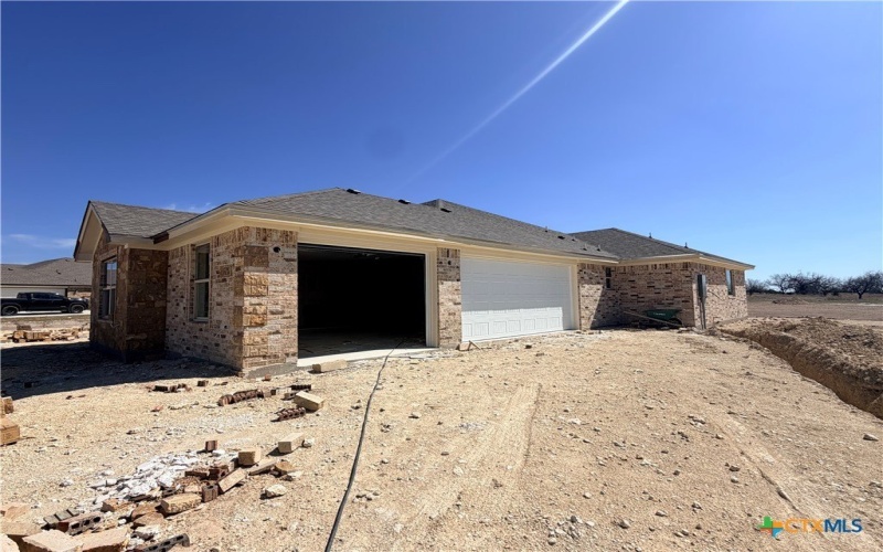 601 County Road 3152, Kempner, TX 76539, 4 Bedrooms Bedrooms, ,2 BathroomsBathrooms,Residential,For Sale,601 County Road 3152,0,605707