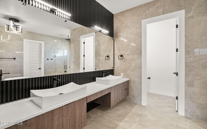 856 W Gate, El Paso, TX 79932, 4 Bedrooms Bedrooms, ,5 BathroomsBathrooms,Residential,For Sale,856 W Gate,0,939344