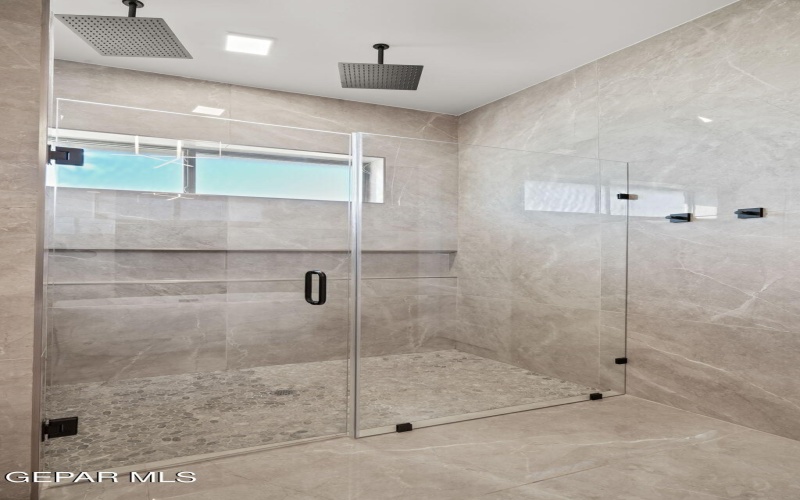 856 W Gate, El Paso, TX 79932, 4 Bedrooms Bedrooms, ,5 BathroomsBathrooms,Residential,For Sale,856 W Gate,0,939344