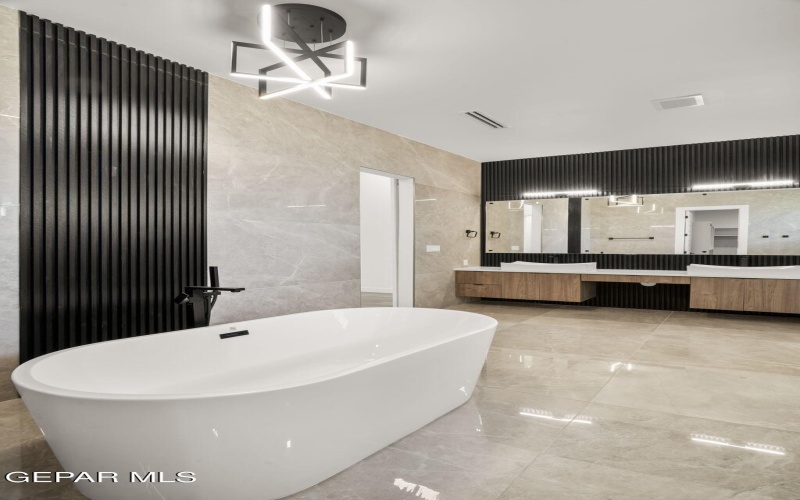 856 W Gate, El Paso, TX 79932, 4 Bedrooms Bedrooms, ,5 BathroomsBathrooms,Residential,For Sale,856 W Gate,0,939344