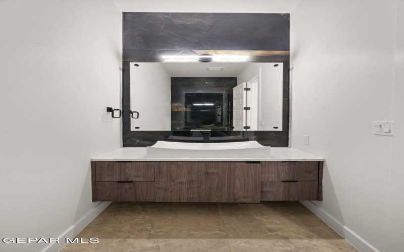 856 W Gate, El Paso, TX 79932, 4 Bedrooms Bedrooms, ,5 BathroomsBathrooms,Residential,For Sale,856 W Gate,0,939344