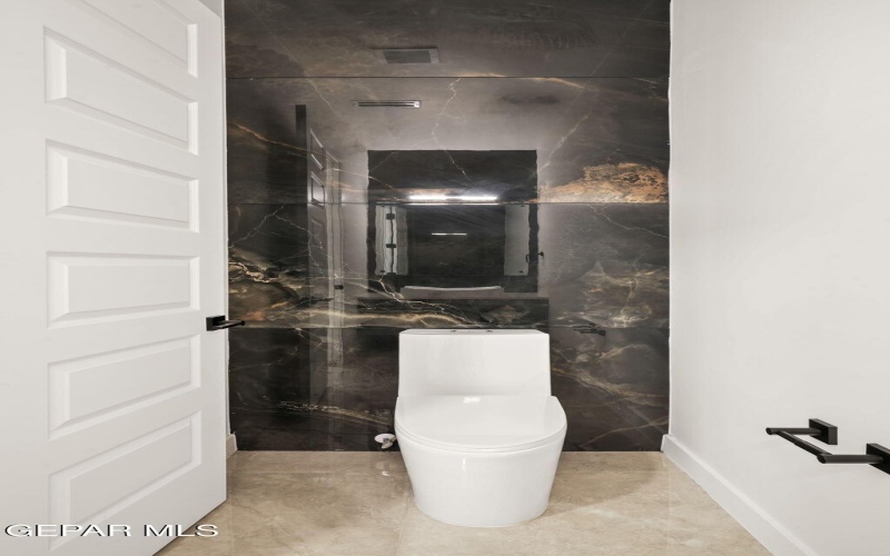 856 W Gate, El Paso, TX 79932, 4 Bedrooms Bedrooms, ,5 BathroomsBathrooms,Residential,For Sale,856 W Gate,0,939344