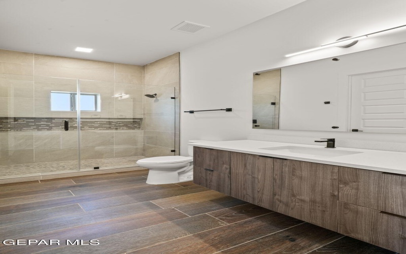 856 W Gate, El Paso, TX 79932, 4 Bedrooms Bedrooms, ,5 BathroomsBathrooms,Residential,For Sale,856 W Gate,0,939344