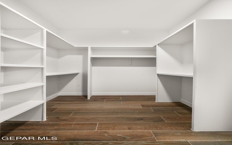 856 W Gate, El Paso, TX 79932, 4 Bedrooms Bedrooms, ,5 BathroomsBathrooms,Residential,For Sale,856 W Gate,0,939344