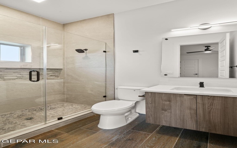 856 W Gate, El Paso, TX 79932, 4 Bedrooms Bedrooms, ,5 BathroomsBathrooms,Residential,For Sale,856 W Gate,0,939344